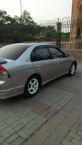 Honda Civic VTi 2002 4