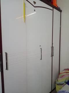 4 door cupboard for sale 25000 0