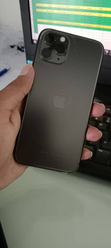 iPhone 11 pro 6