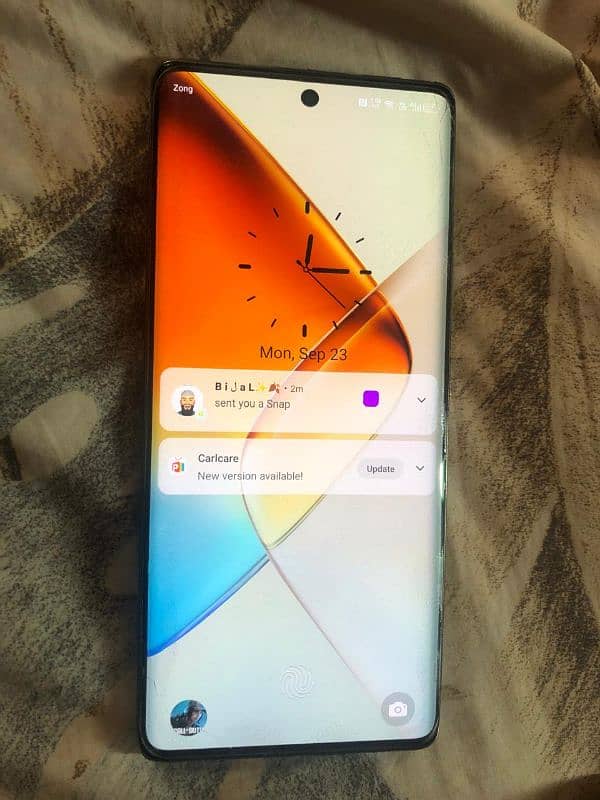 infinix note 40 Pro 3 months used with box and charging 5