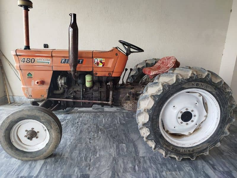 Tractor 480 5