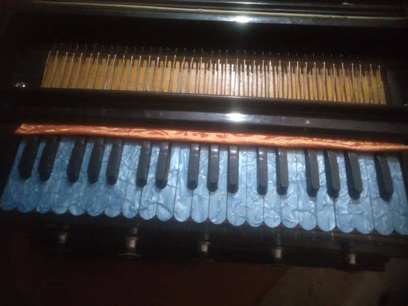 harmonium 0