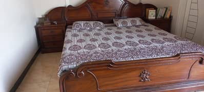 Bed with dressing table for sale 0