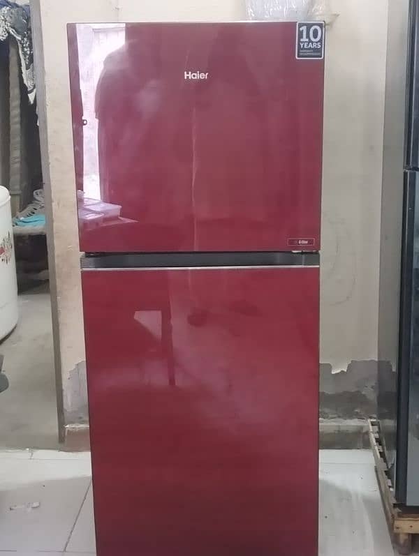 Haier medium size fridge totally guanine only 3 sy 4 month used 5