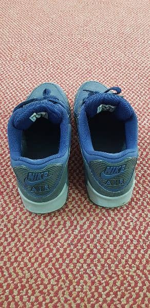 NIKE SHOES ORIGINAL VIETNAM MADE. 2