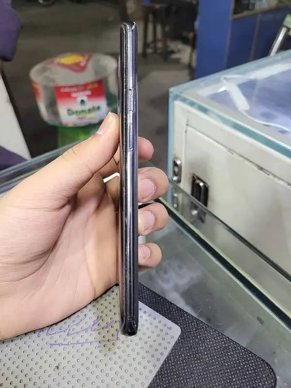 03112587092 ONEPLUS 7pro, 8/256gb, 10/10. Global Dual Sim Only Board 2