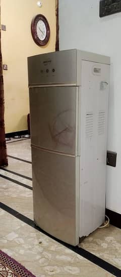 water dispenser condition 10/9.5 good working properly need cash