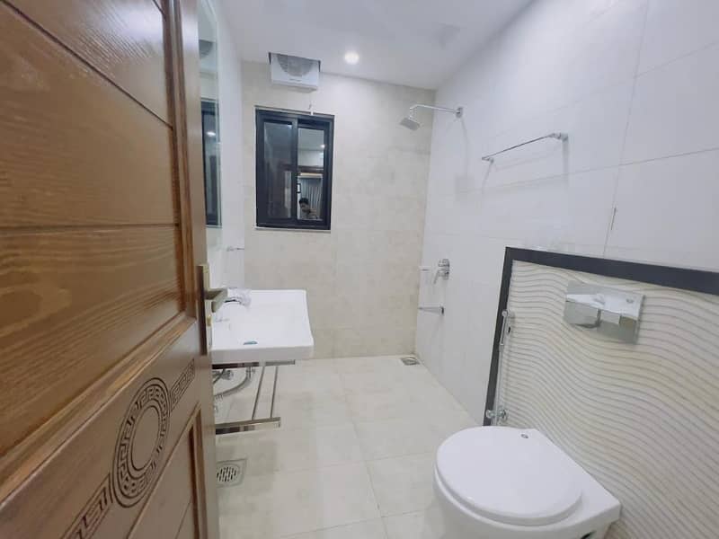 Flat Of 530 Square Feet Available For rent In Bahria Town 4