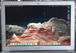 Apple Macbook Air Early 2015 i5 - 8/128 - Very Good Condition