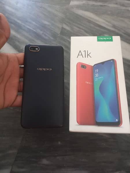 oppo a1k . 2 ram . 32 memory 6