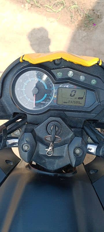 220000fnl 150cc salf start hai 10/10 hai 2017 model hai 3