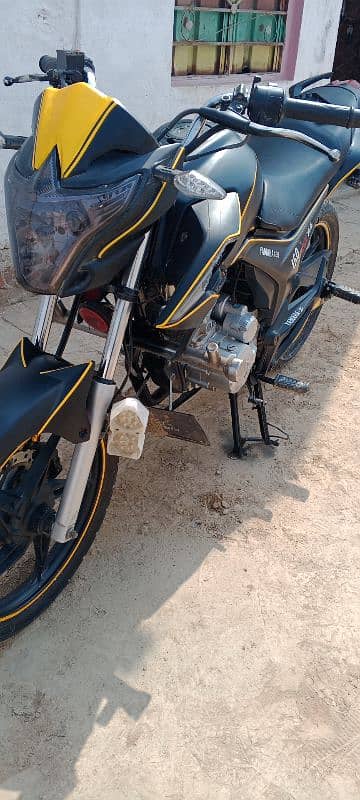 220000fnl 150cc salf start hai 10/10 hai 2017 model hai 4