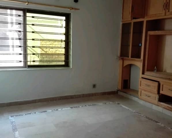 12 Marla Lower Portion Available For Rent In I-8/2, Islamabad 0