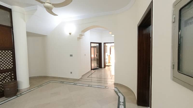 A Well Designed Prime Location House Is Up For sale In An Ideal Location In Islamabad 7