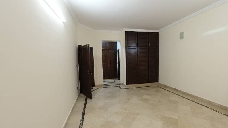 A Well Designed Prime Location House Is Up For sale In An Ideal Location In Islamabad 13