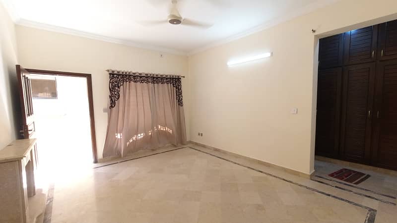 A Well Designed Prime Location House Is Up For sale In An Ideal Location In Islamabad 17