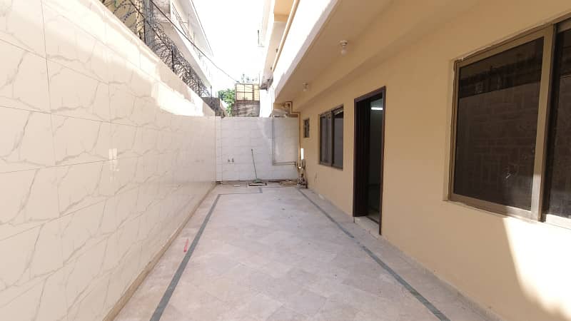 A Well Designed Prime Location House Is Up For sale In An Ideal Location In Islamabad 30