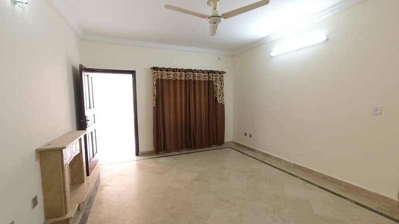 A Well Designed Prime Location House Is Up For sale In An Ideal Location In Islamabad 32