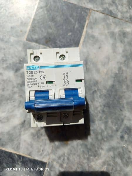 TOMZN TOB1Z 125 dc 600V 10ka battery breaker 0