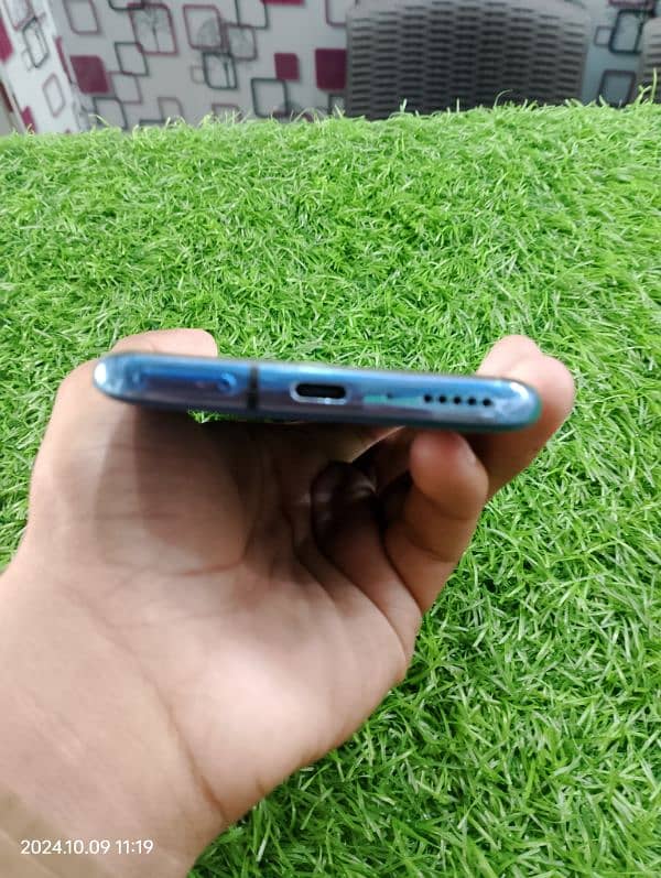 Oneplus 7 pro 8gb 256gb fresh condition pta approved no fault 1