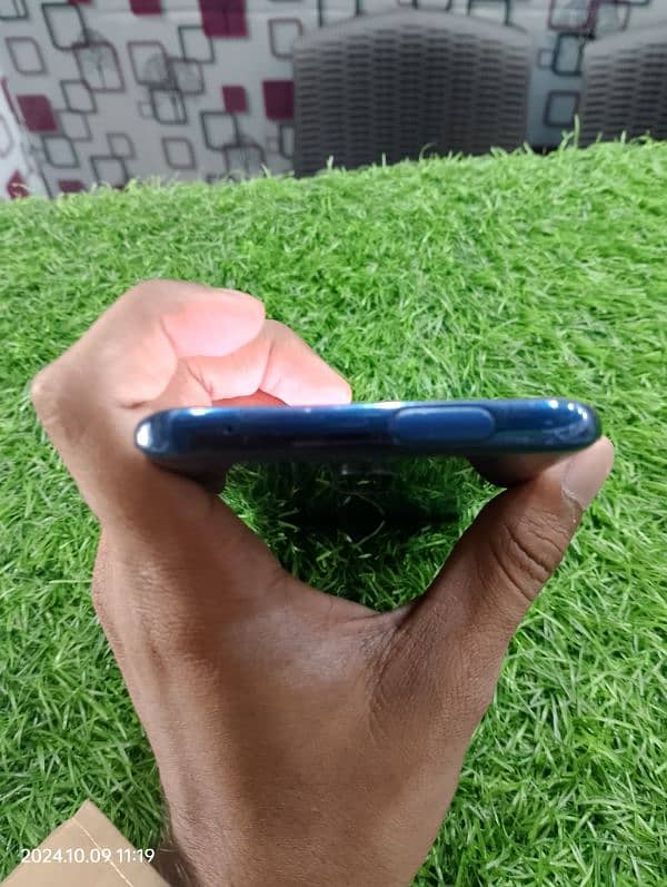 Oneplus 7 pro 8gb 256gb fresh condition pta approved no fault 4