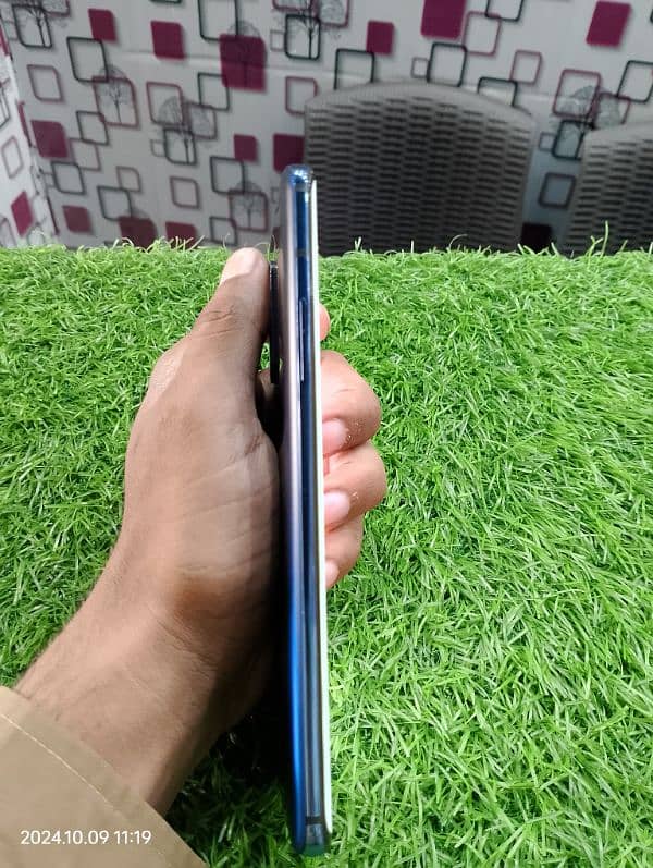 Oneplus 7 pro 8gb 256gb fresh condition pta approved no fault 5