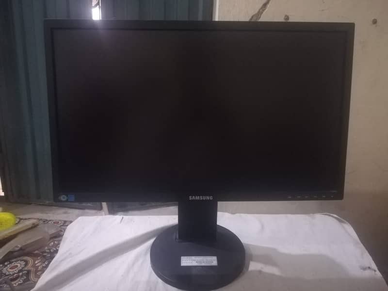 Computer LCD for sale (brand) SAMSUNG (condition) NEW 6