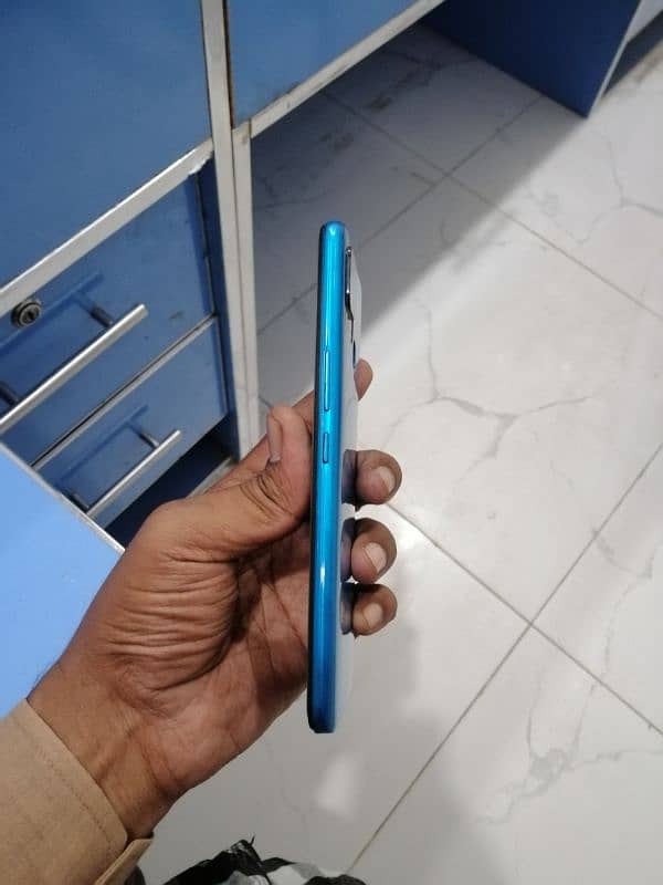 infinix Hot 10s 6/128 4