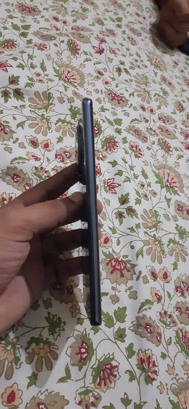 Tecno Spark 20 pro plus 3