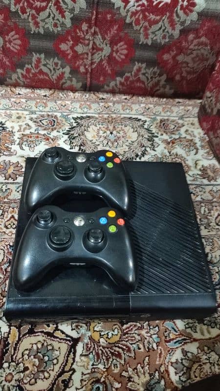 Xbox 360 super slim JTAG with 2 original wireless controllers 3