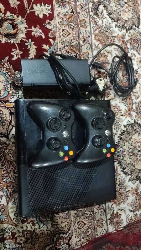 Xbox 360 super slim JTAG with 2 original wireless controllers 4