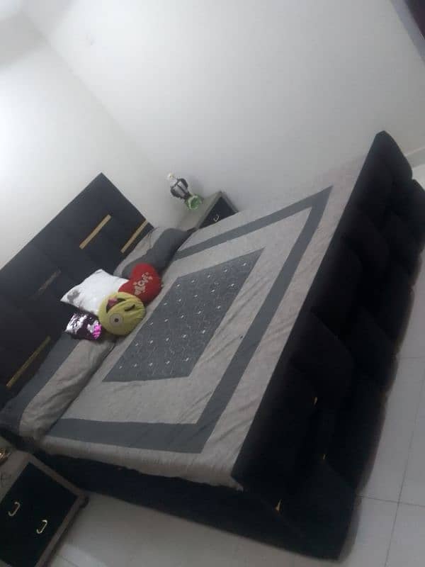 double bed said table aur dressings for sale 1