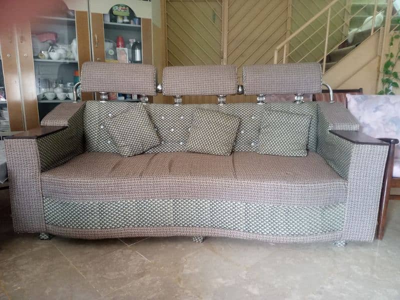 5 seater sofa 0