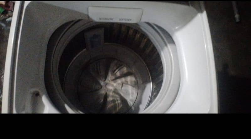 HWM-120-1288 washing machine 12kg condition 10/10 3