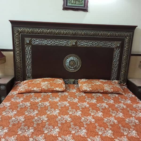 king size bed with side table with out matress 4