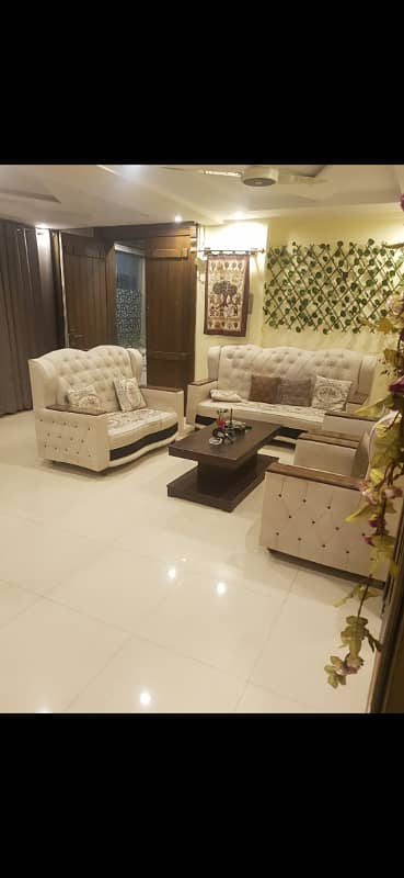 Par Day short time One BeD Room apartment Available for rent in Bahria town phase 4 and 6 empire Heights 2 Family apartment 2