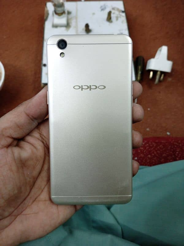 Oppo A37 1