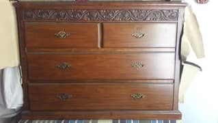 Bedroom furniture set for sale