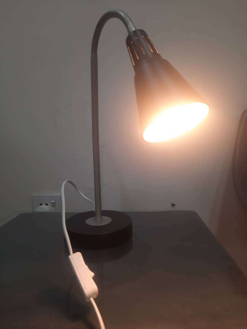 SIDETABLE LAMP | STUDY LAMP 100% condition 3500 only 4