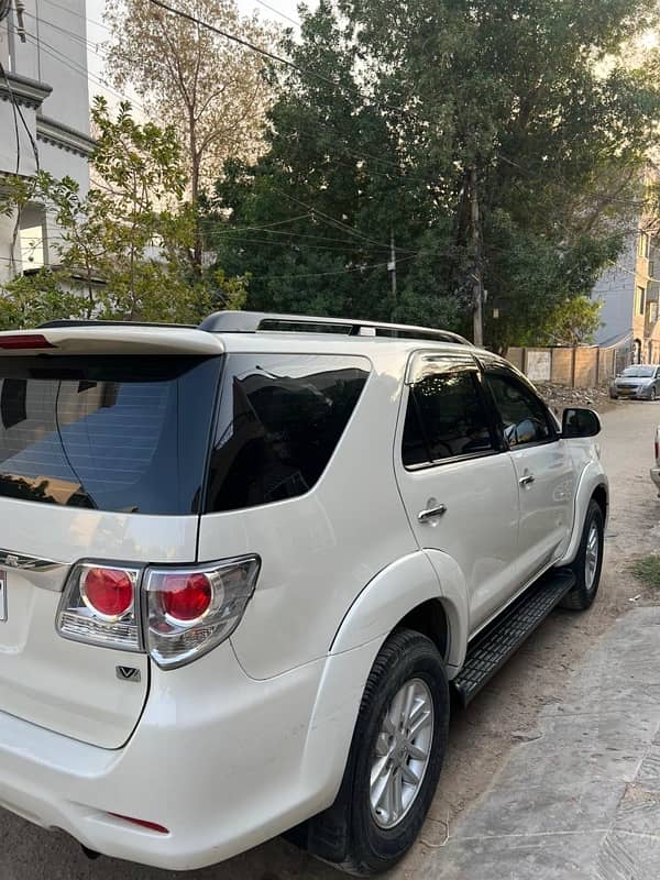 Toyota Fortuner 2013 2