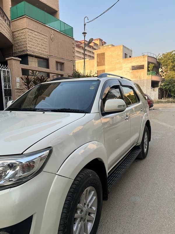 Toyota Fortuner 2013 3