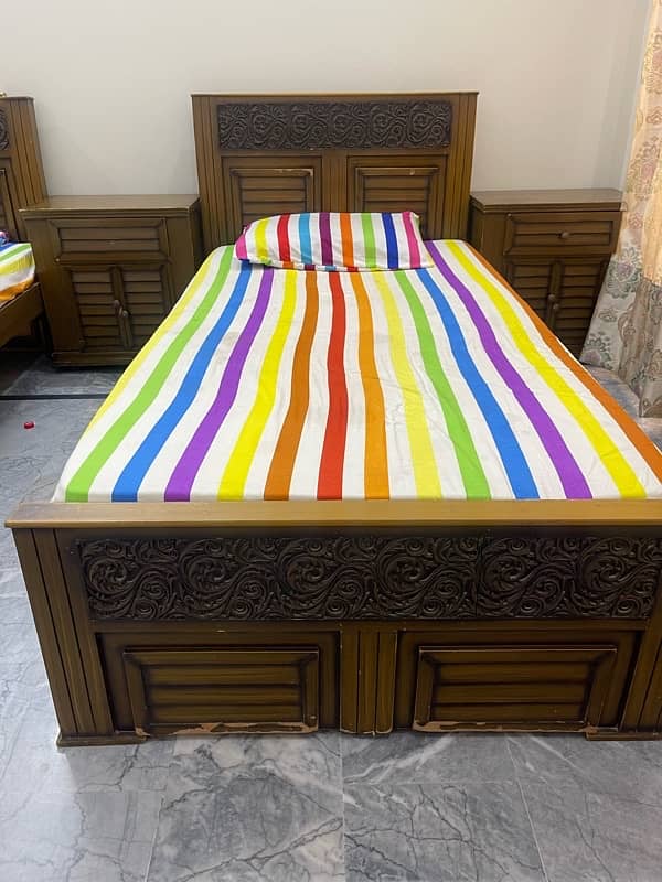 Bed set For Sale//wooden bedset/double bed//king size bed/2 single bed 9