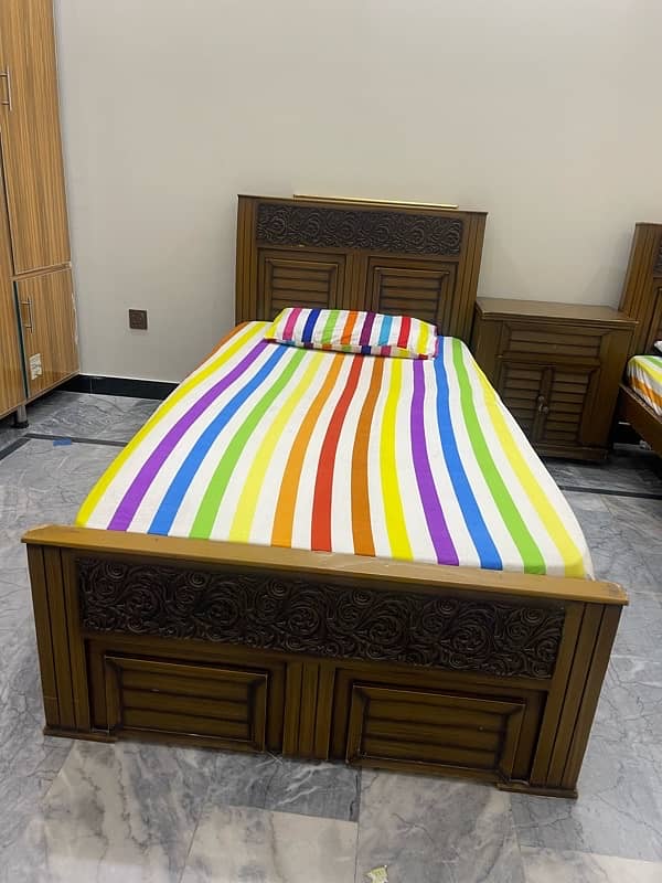 Bed set For Sale//wooden bedset/double bed//king size bed/2 single bed 10