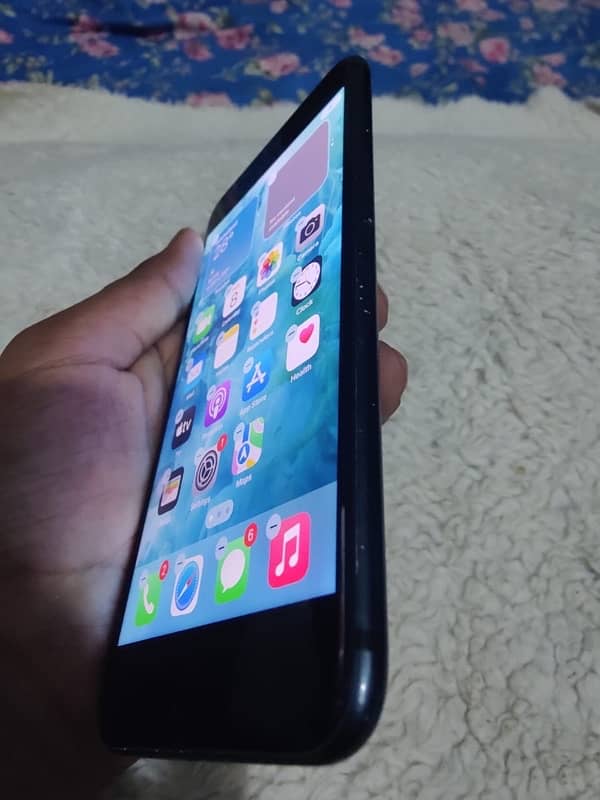 iPhone 7plus (128) GB …PTA APPROVED OFFICIAL 5