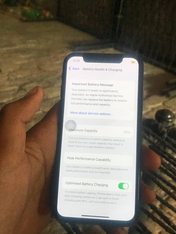 IPhone x battery service pa face adi issu baki all ok haa non pata haa 5