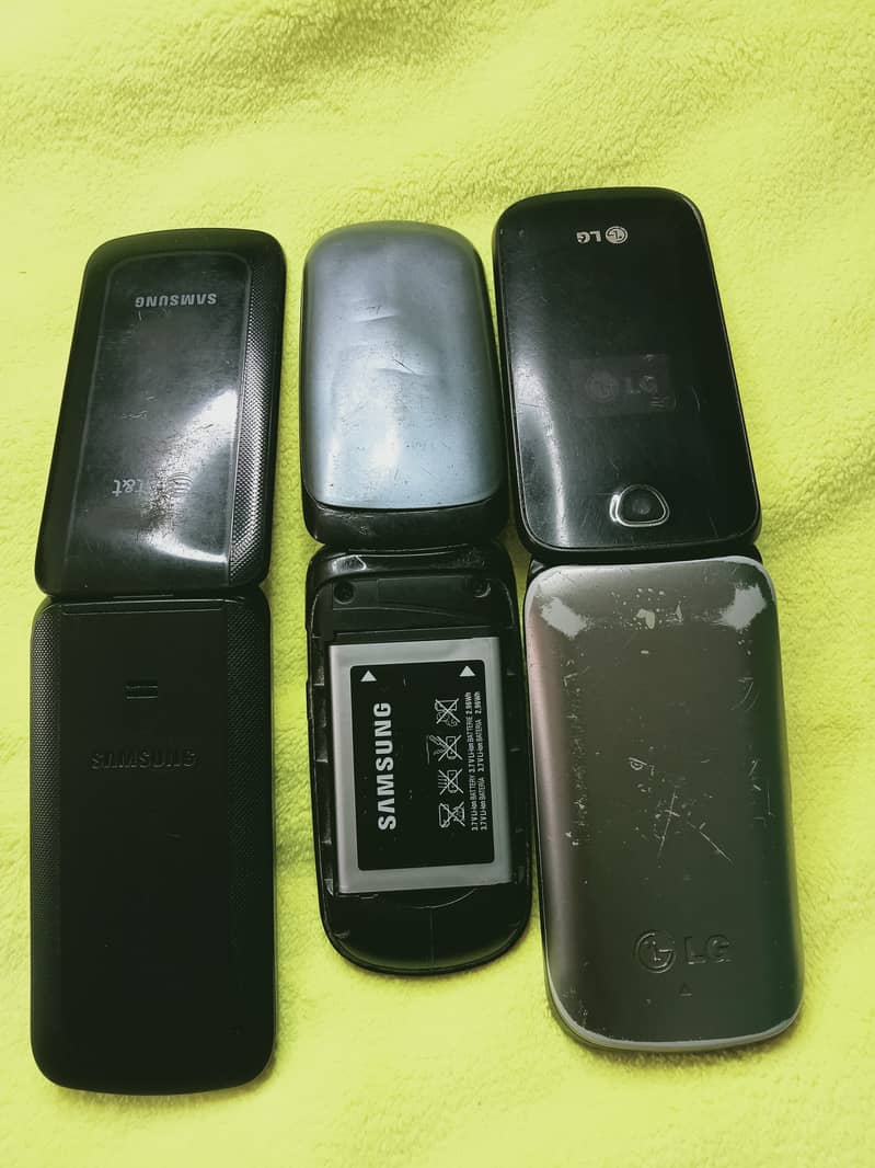 Samsung LG old phone 1