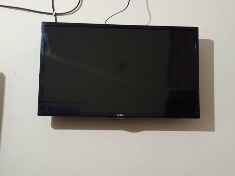 led 32 inch he leg compani he 5