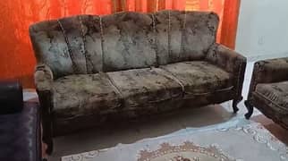 5 Seater Sofa Available for Sale in Reasonable Price