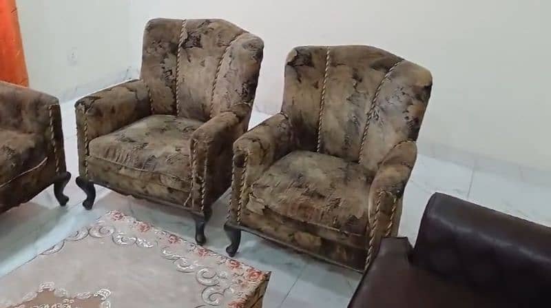 5 Seater Sofa Available for Sale in Reasonable Price 1