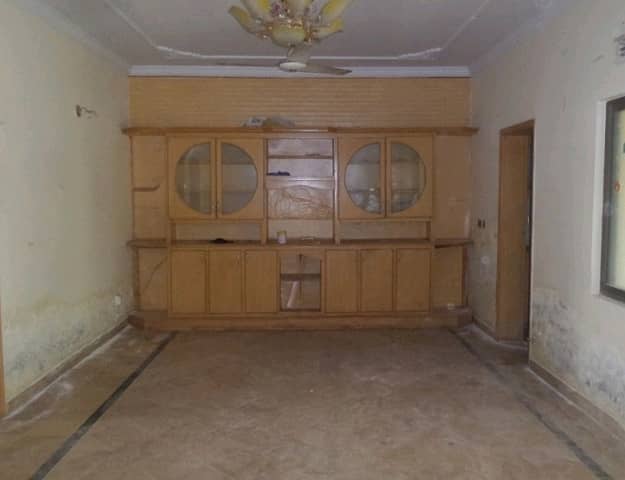 Spacious House Is Available In G-10/4 For rent 2